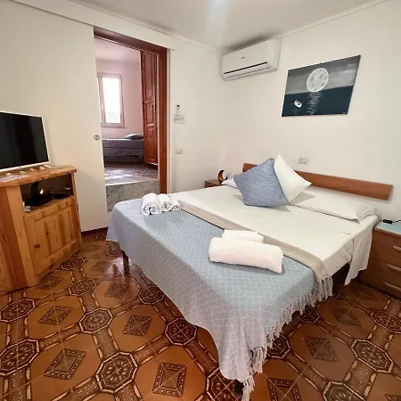 Casa Mezzaluna Apartment