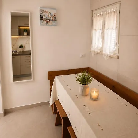 Casa Mezzaluna アパート *